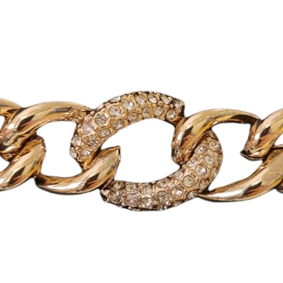 Victoria's Secret Gold Tone Pave Crystal Link Toggle Clasp Bracelet - Picture 5 of 7